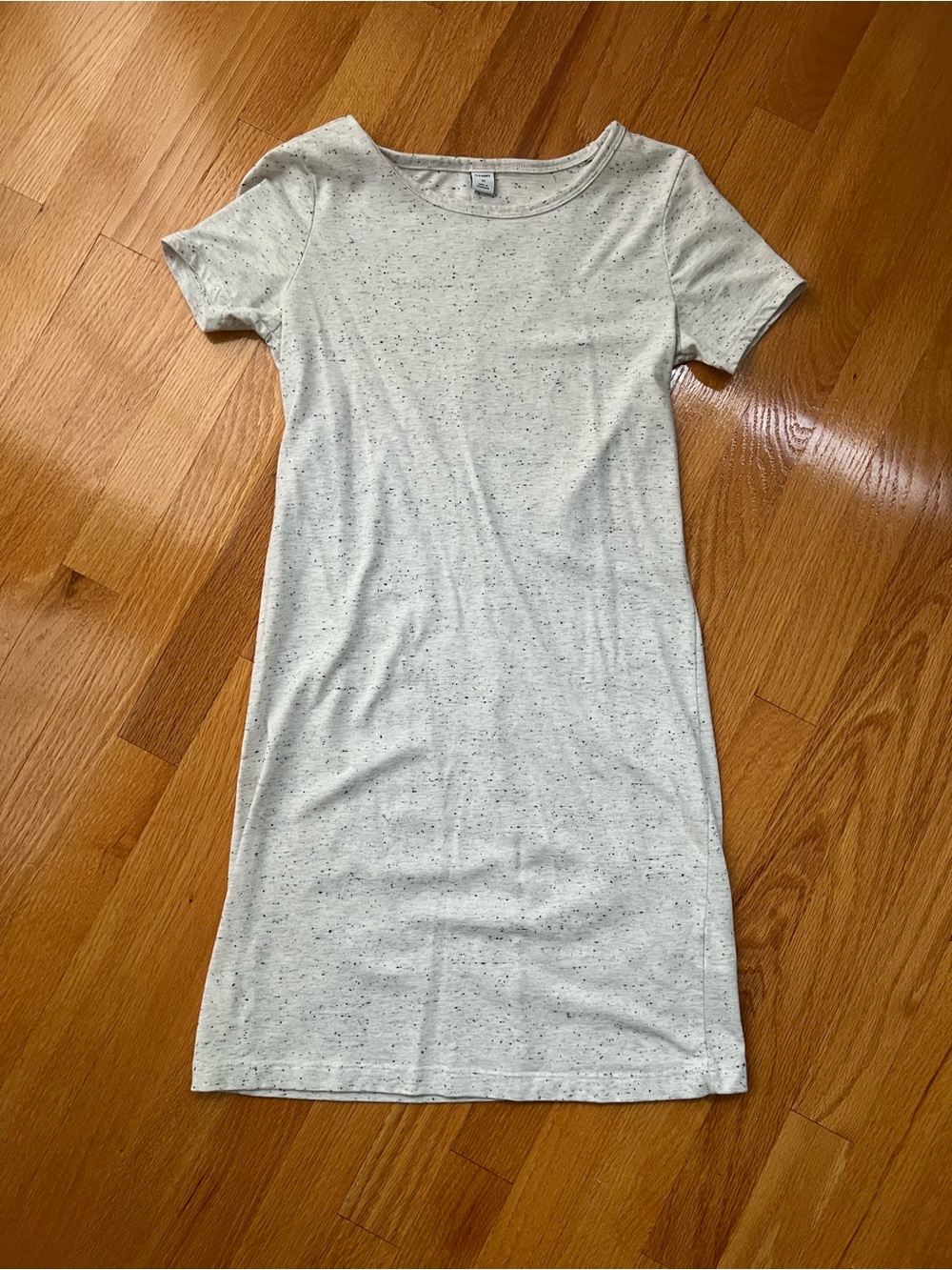 Old Navy Speckled White and Black Tee Dress